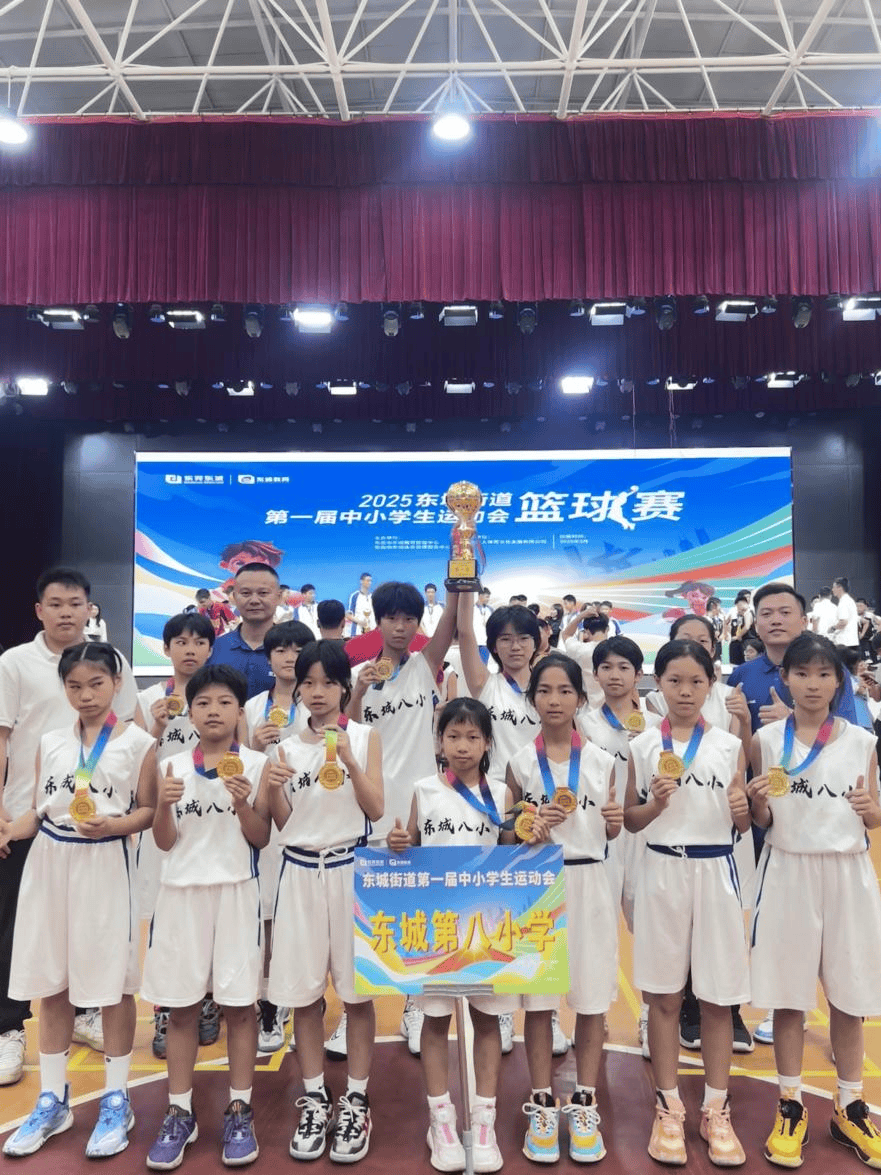 澳洲篮球精英赛事：球员表现出色，助队取得胜利的简单介绍