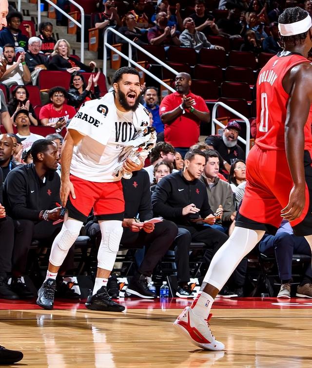 魔术队队长一战成名，带领球队成功卫冕的简单介绍