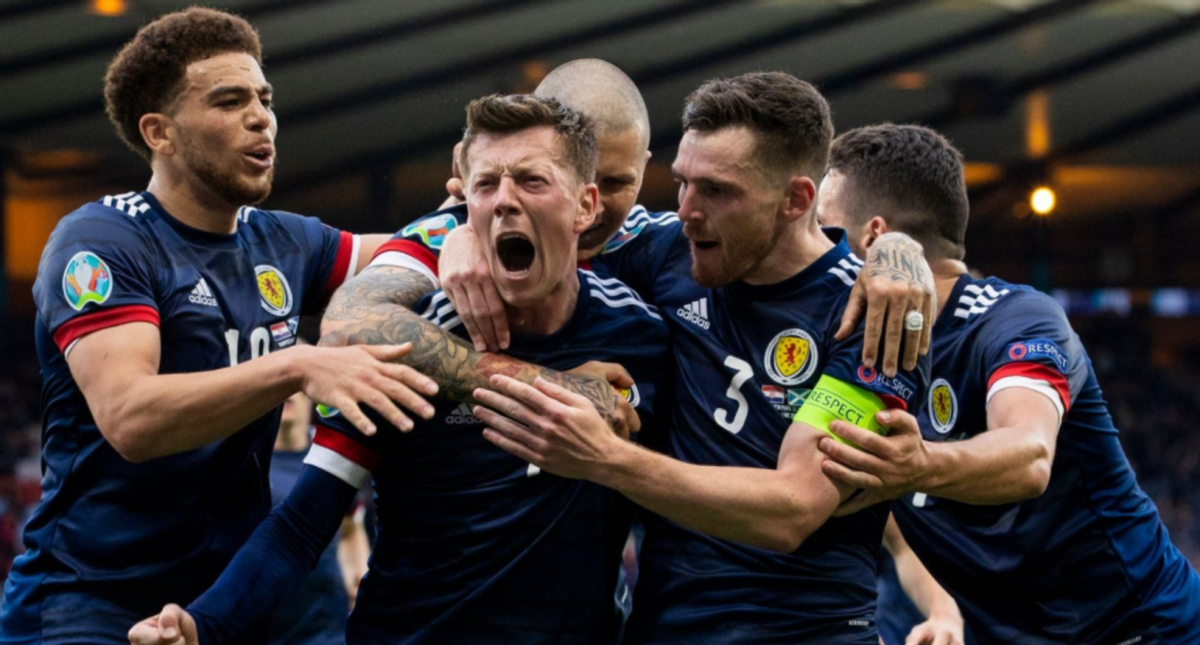 关于欧洲杯预选赛中的精彩时刻:全场观众欢腾不已的信息 关于欧洲杯预选赛中的精彩时刻:全场观众欢腾不已的信息