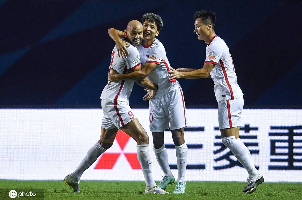 球队战术调整得当，取得连胜的简单介绍