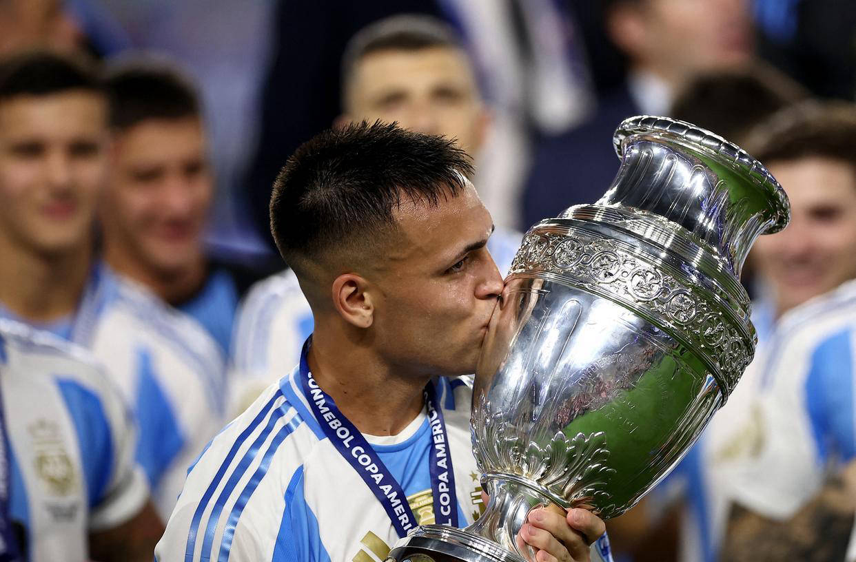 阿根廷队突破瓶颈，取得胜利