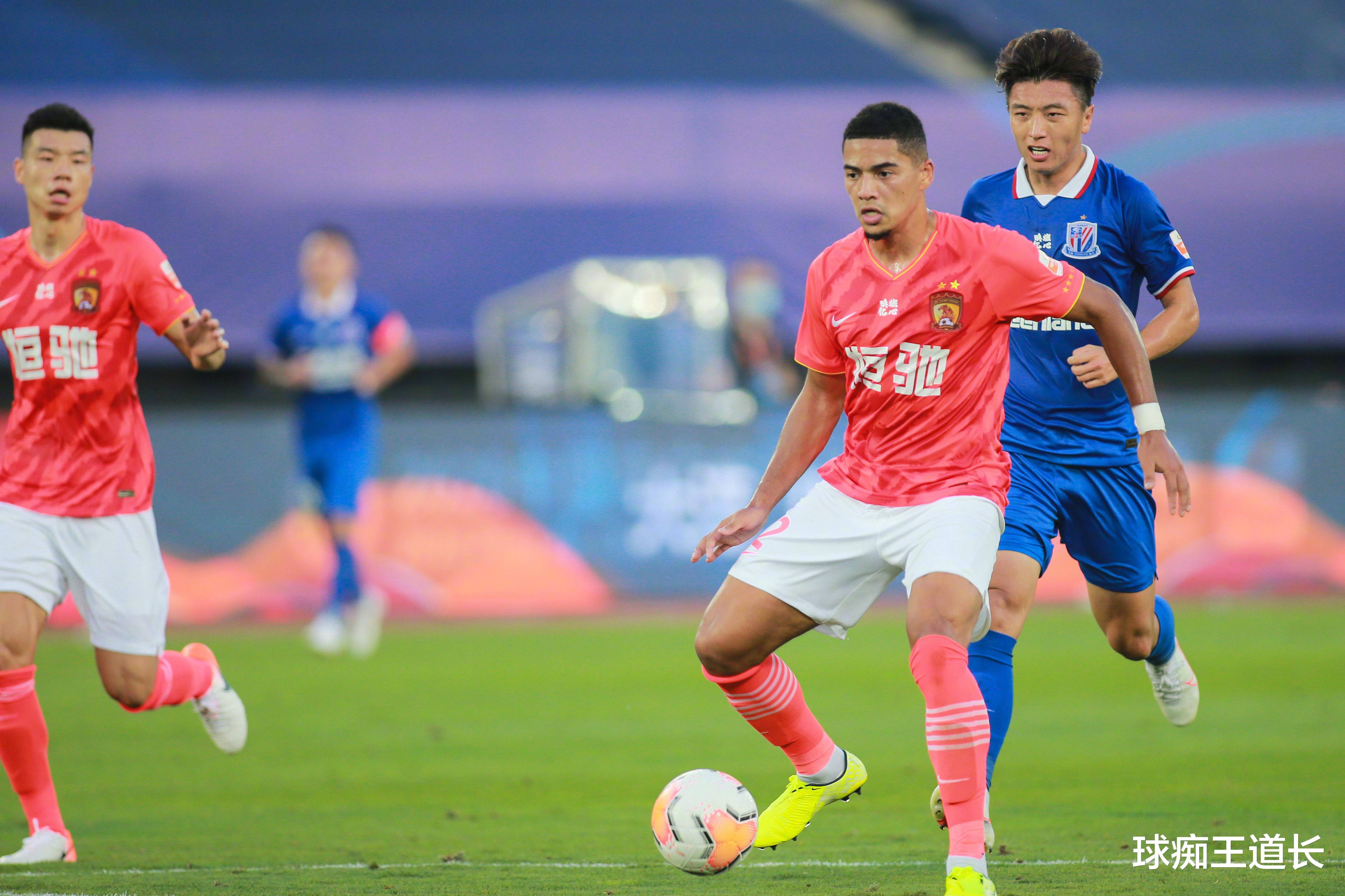 九游体育直播-亚洲足球联赛迎来了一场激烈的角逐