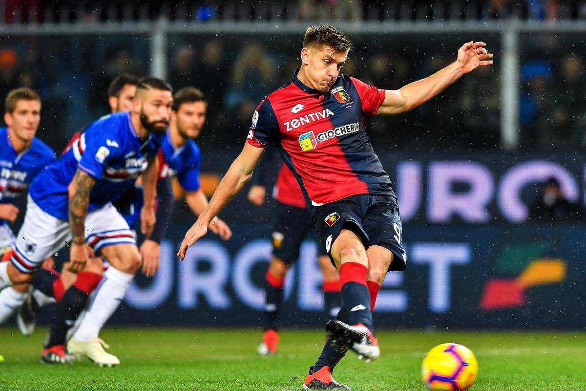 瓦伦西亚中锋选择意甲联赛，引发球迷讨论