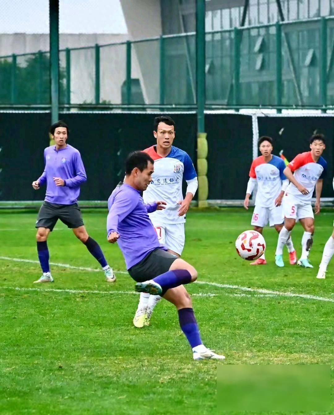 九游体育平台-球队备战海外热身赛，积累经验