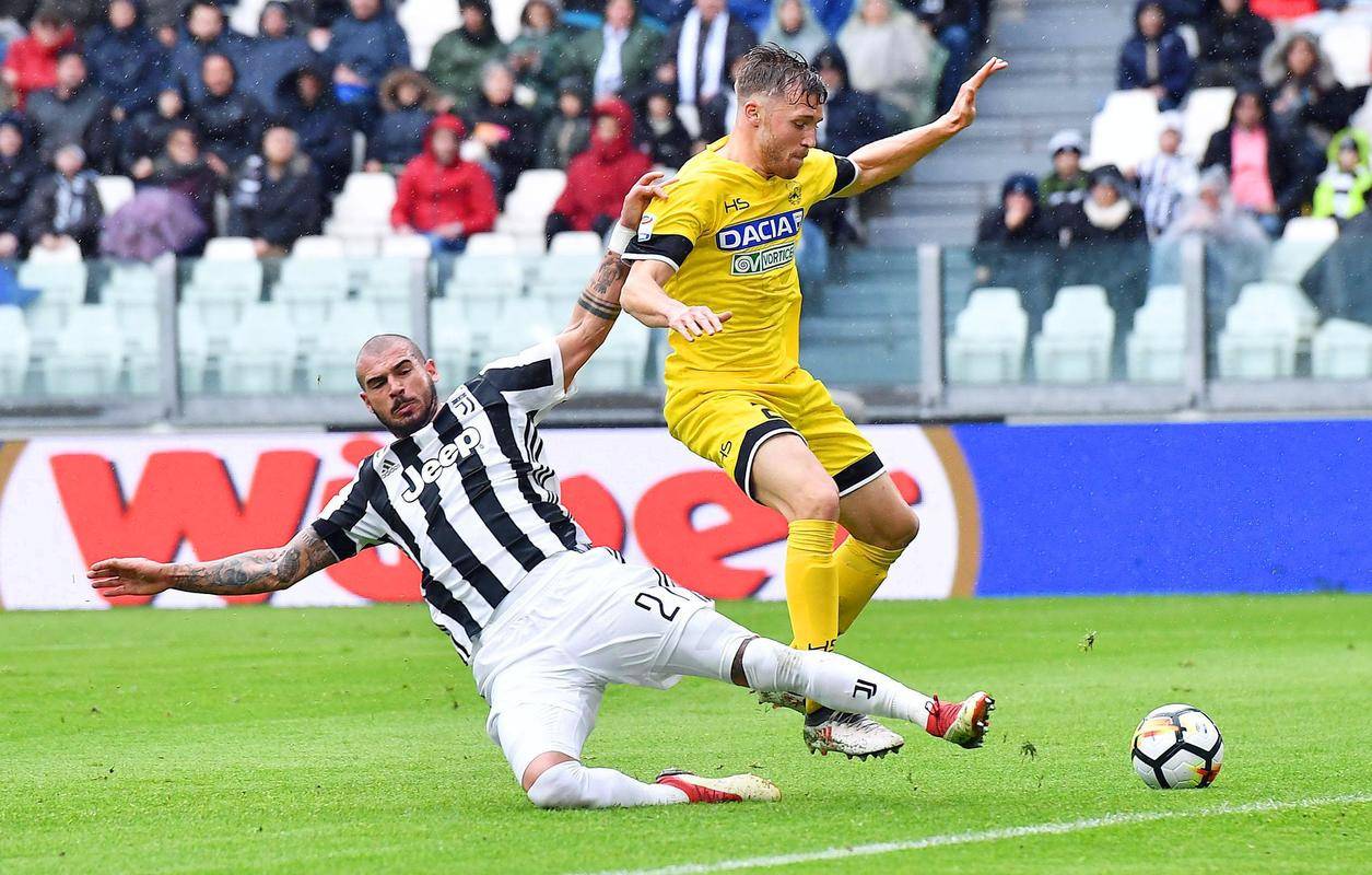 9you娱乐-尤文图斯客场告捷，锁定小组头名的简单介绍