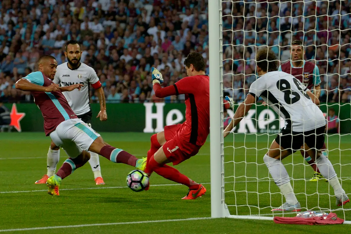 德国大胜罗马尼亚,成功挺进决赛阶段 德国大胜罗马尼亚,成功挺进决赛阶段