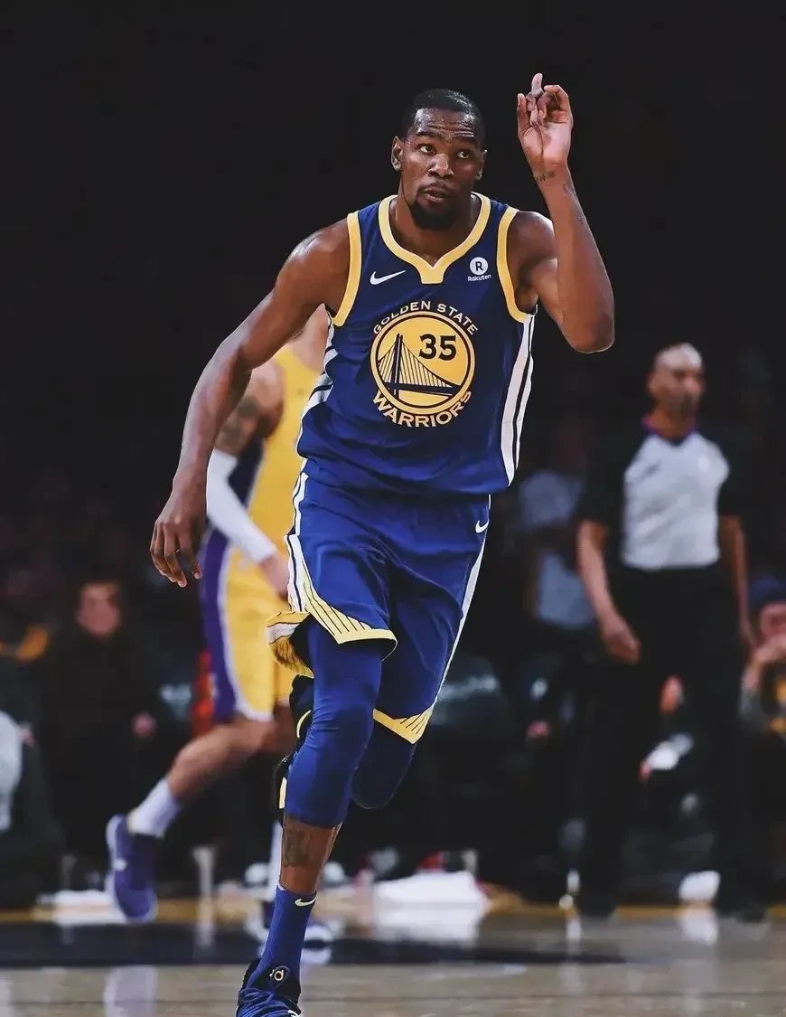 九游官网-二当家！杜兰特出场表现抢眼