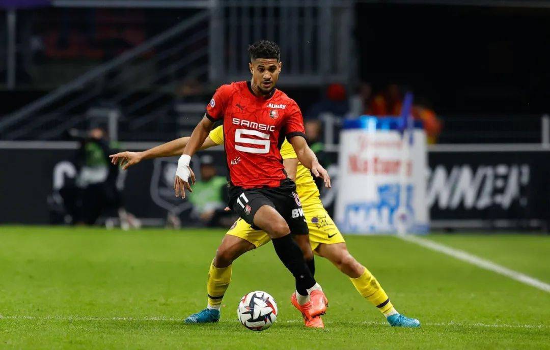 关于摩纳哥逆转圣埃蒂安，实现连胜！的信息