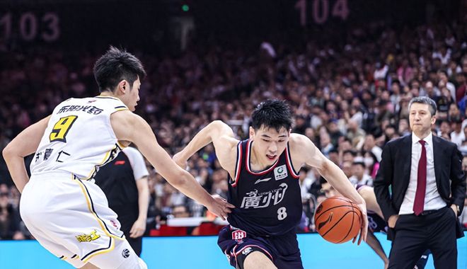 9you娱乐-广厦男篮斗志昂扬，全队联手力争佳绩