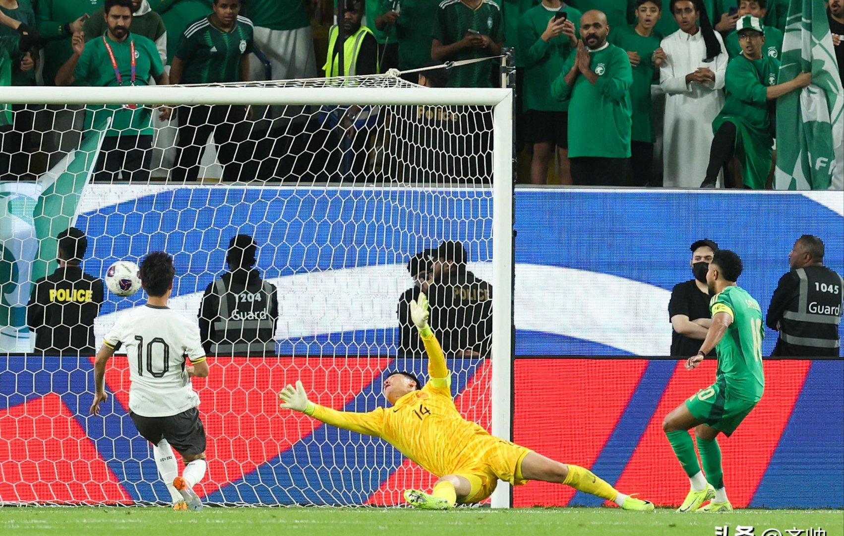 九游娱乐官方-澳大利亚队主场迎战南非队，备战东京奥运