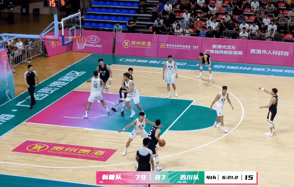 湖北队挑战四川男篮,全员冲刺备战 湖北队挑战四川男篮,全员冲刺备战