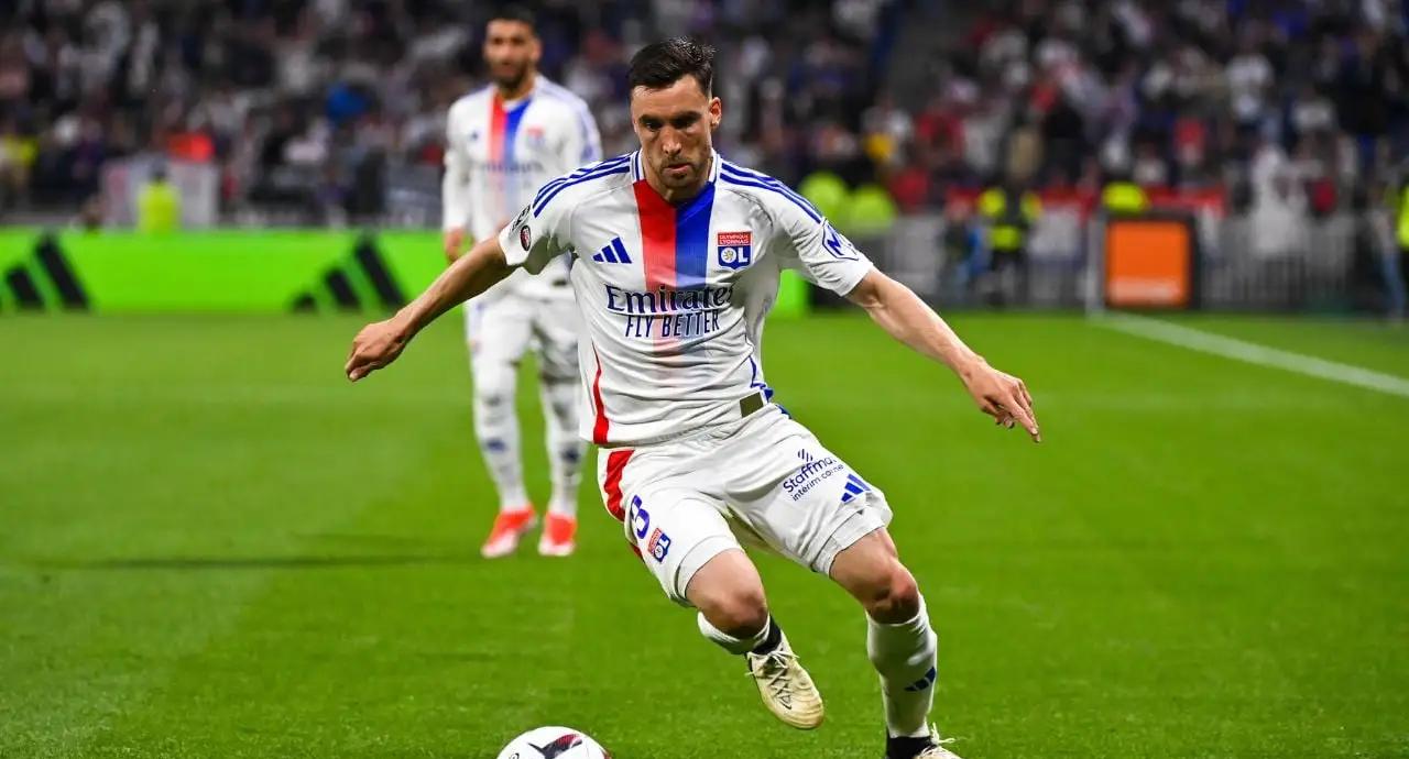 九游VIP-里昂在球场上表现出色，取得连胜