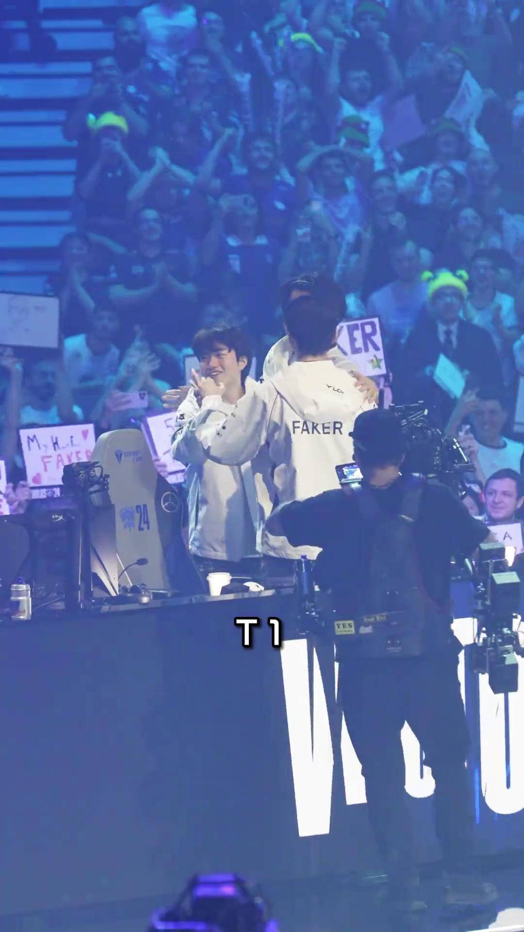 九游娱乐-T1翻盘MAD，Jankos关键团战开团秒人宿敌对决半决赛，让粉丝疯狂欢呼的简单介绍