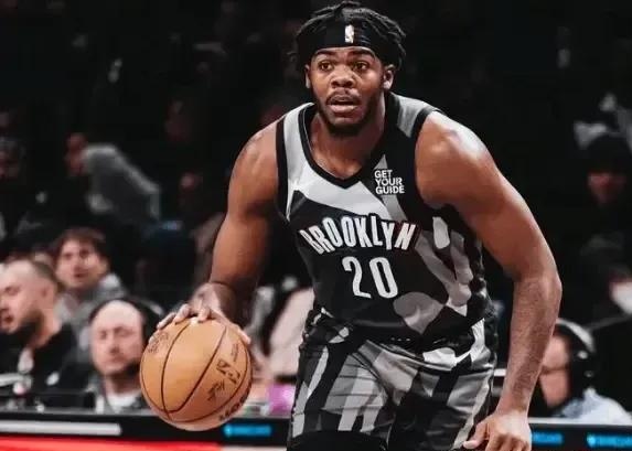 九游游戏-篮网队高薪引进内线球员加强实力