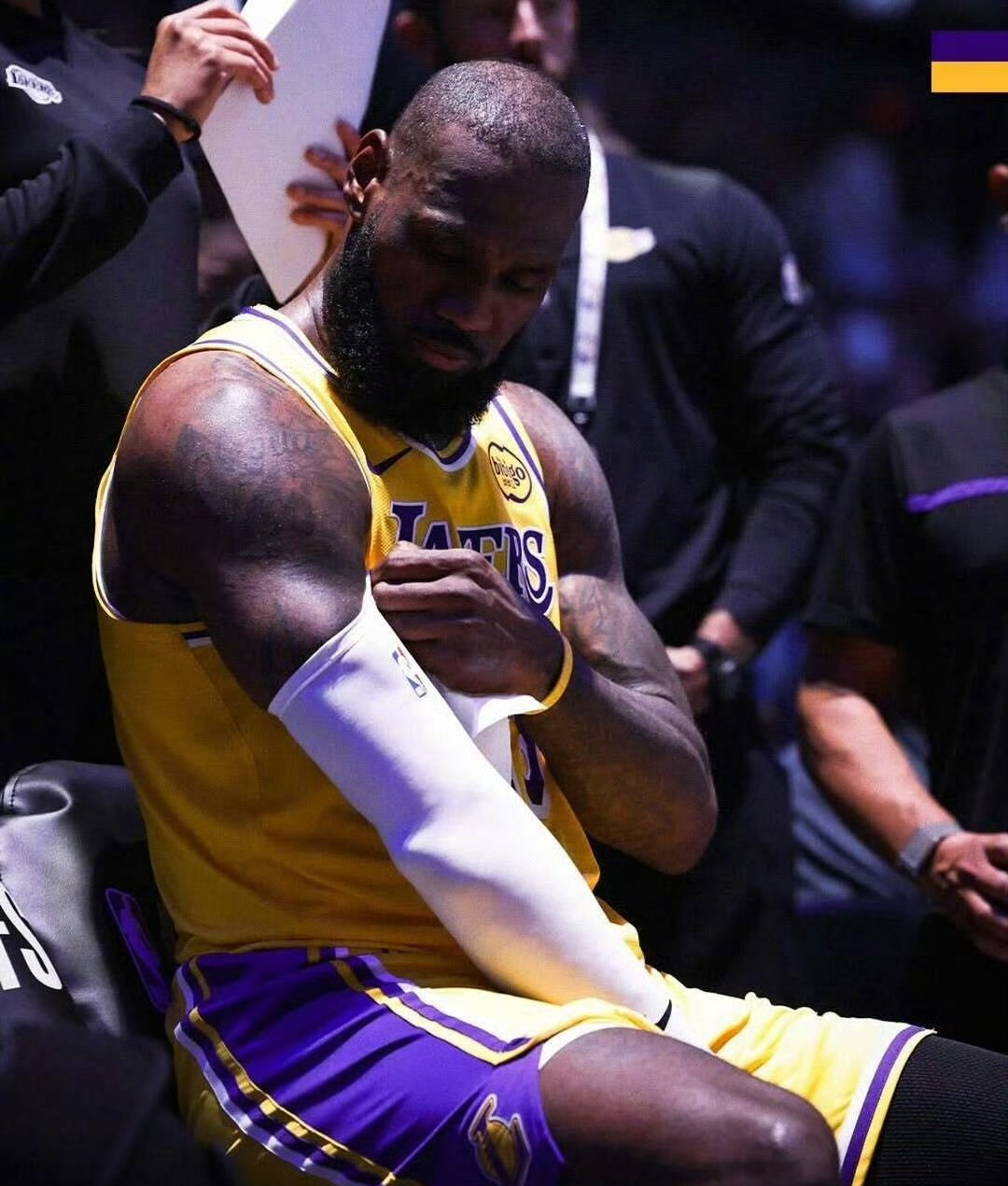 九游app下载-湖人核心伤愈归来，球队士气大振