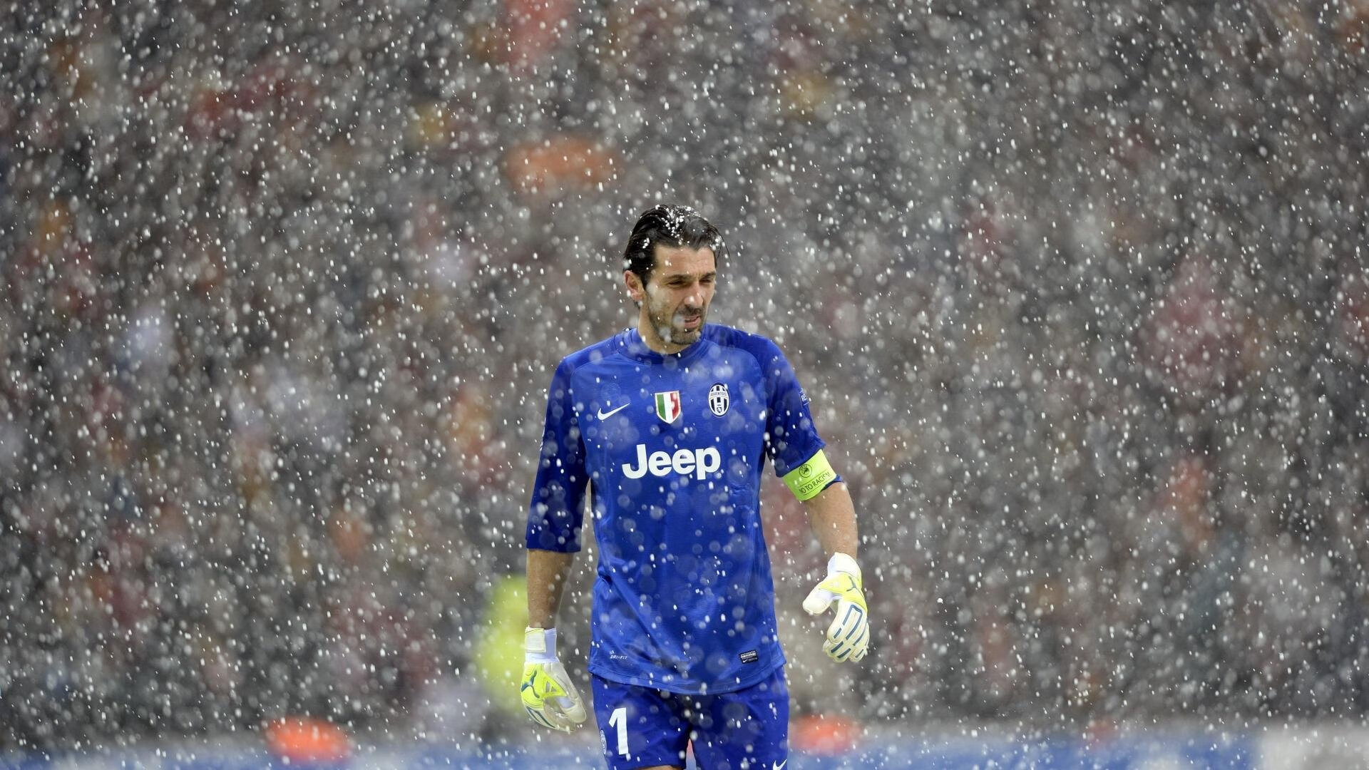 统治力交响曲，当C罗点燃绿茵，新西兰在世界的另一极画下蓝图